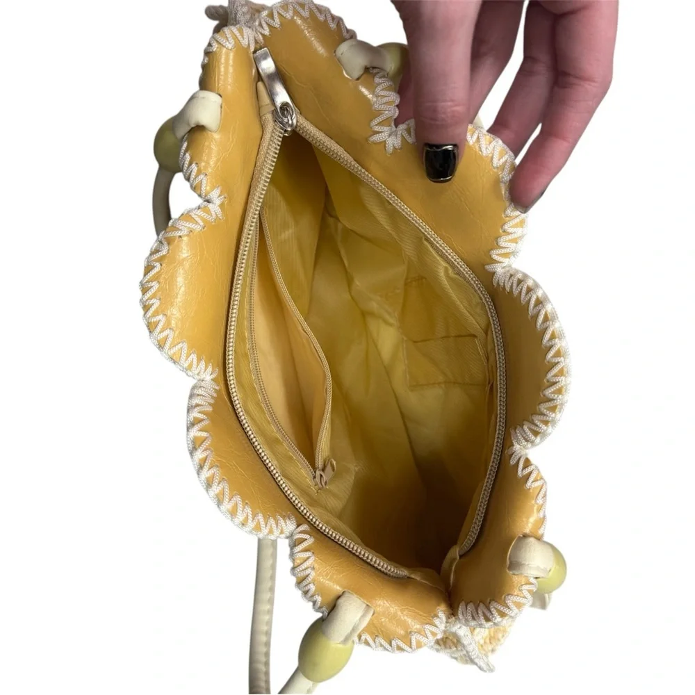 Unique Vintage Yellow Floral Shoulder Bag - Picture 5 of 5